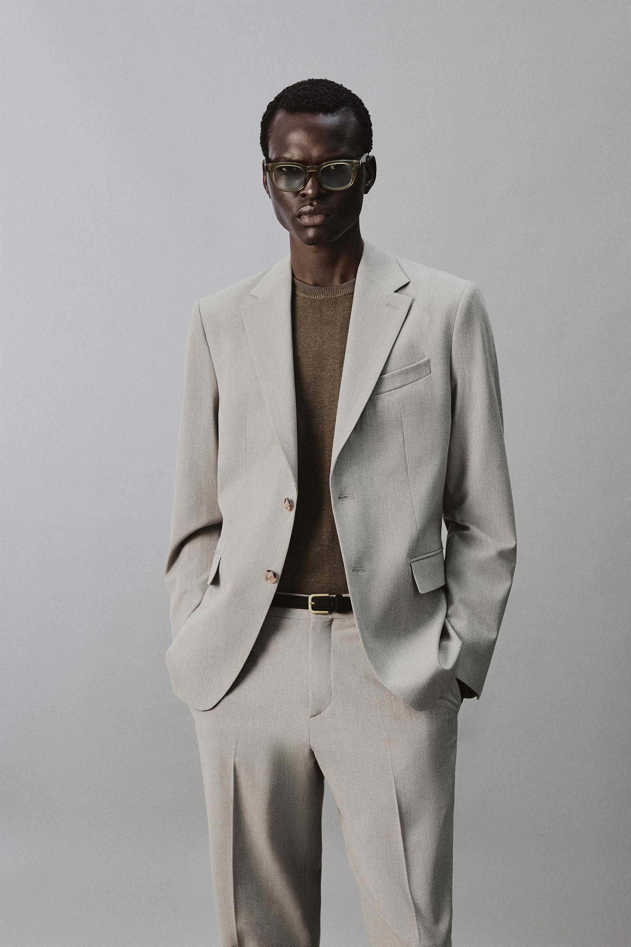REGULAR FIT TEXTURED SUIT JACKET